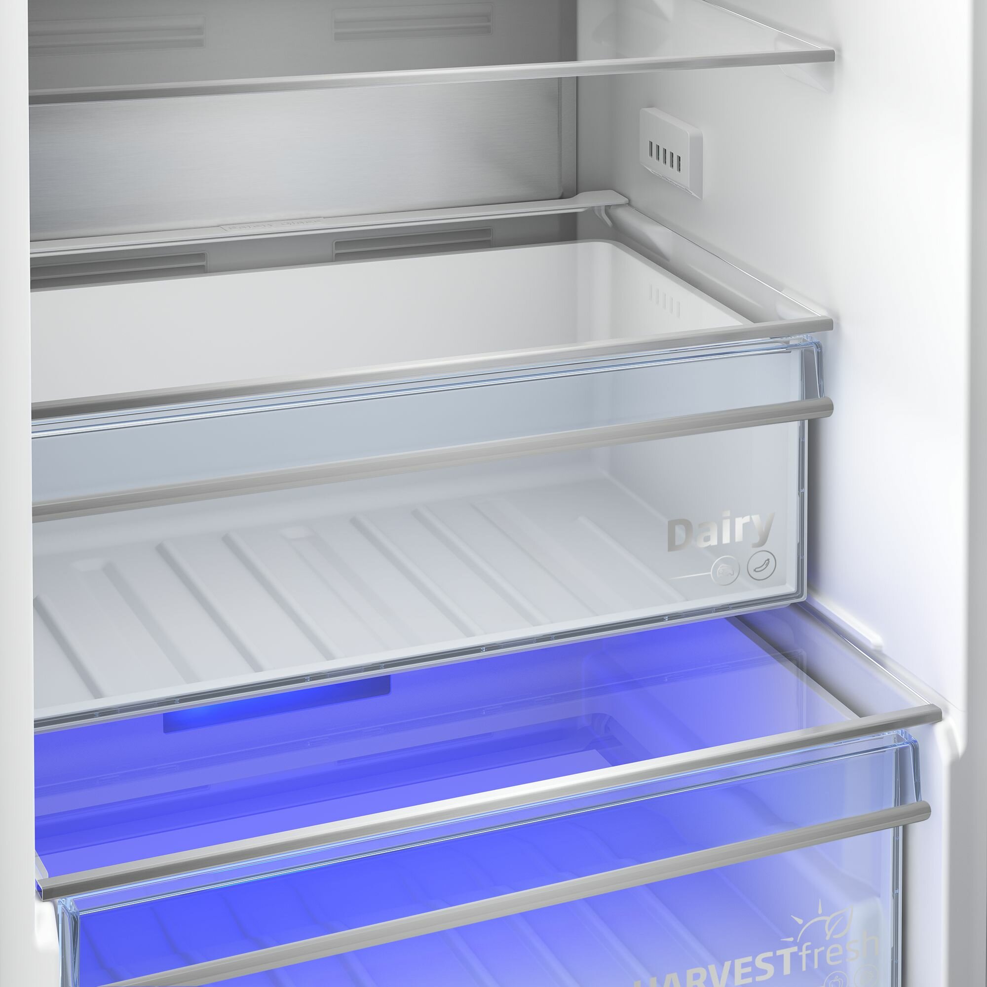 Встраиваемый холодильник BEKO BCNA306E3S белый